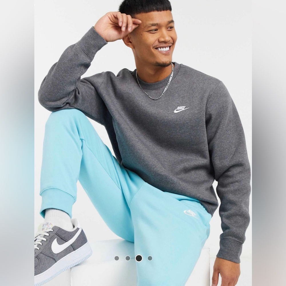 Nike Club Fleece Sweatshirt